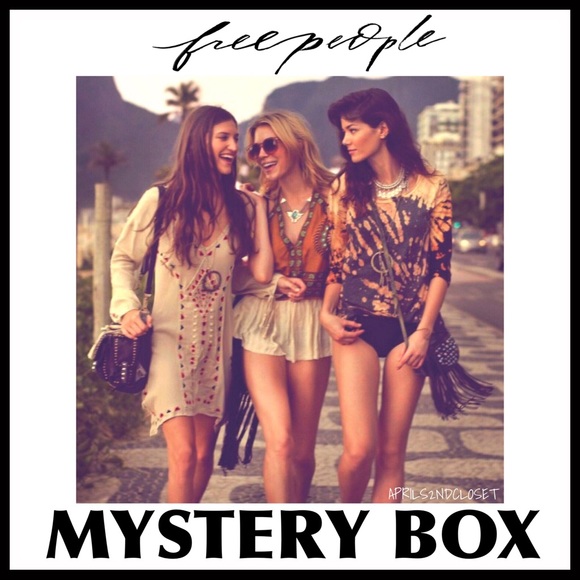 FREE PEOPLE BOHO MYSTERY BOX A2C - Picture 6 of 15